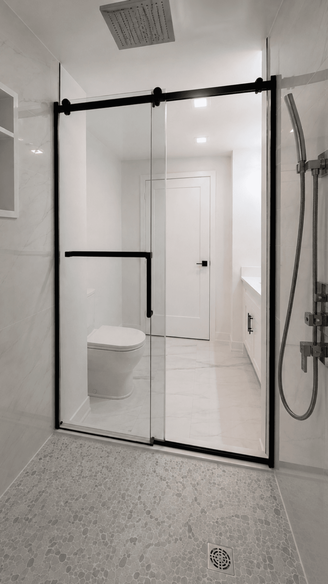 Pebble-Floor Shower Bathroom — photo 3